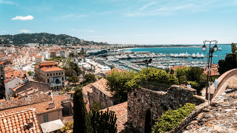 Vivez le festival de Cannes avec un service de VTC de luxe 1 VTC Aix en Provence